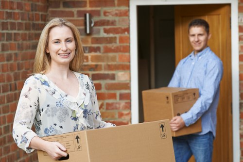 Local moving team handling relocation in Kentishtown